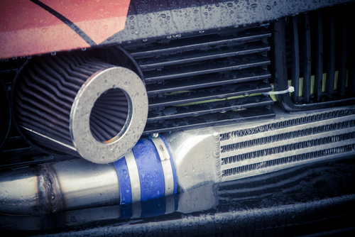 Prix pour changer le filtre à air moteur de votre voiture