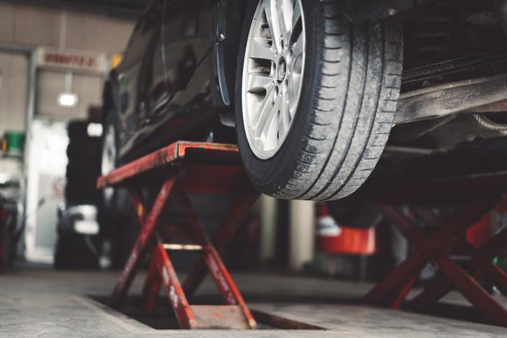 Réparation pneu : quelle solution choisir ?