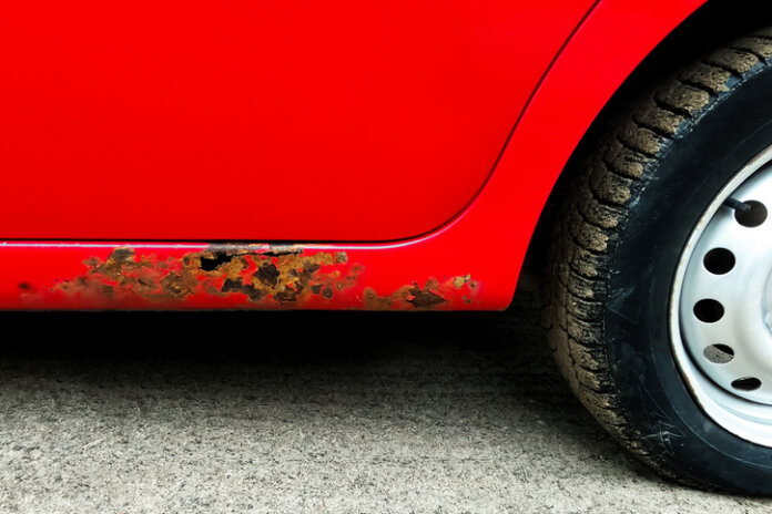 Comment éliminer et traiter la corrosion sur nos voitures